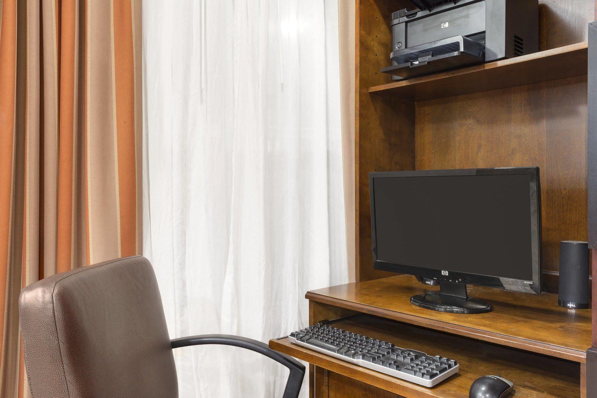 Country Inn & Suites By Radisson, Elk Grove Village-Itasca Εξωτερικό φωτογραφία